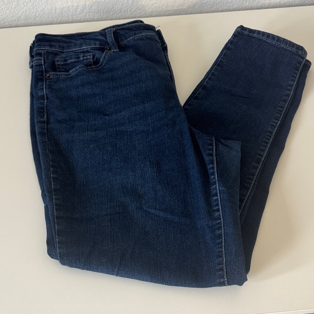 Jessica Simpson Jeans - Picture 6 of 7